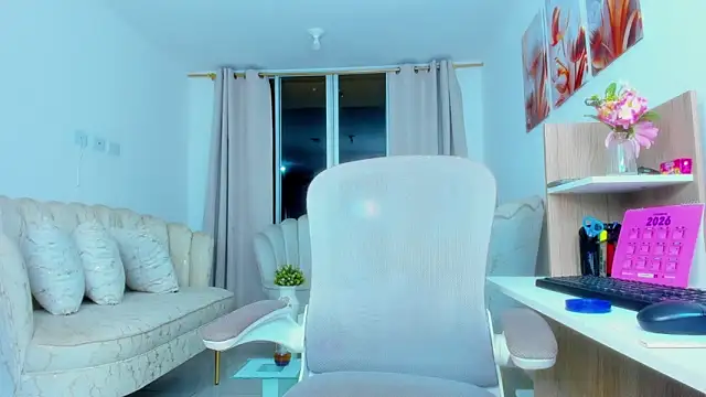 Snapshot of karol_f00x chatting on 02/15/26, 01:28 karol f00x online show from 02/15/26, 01:28