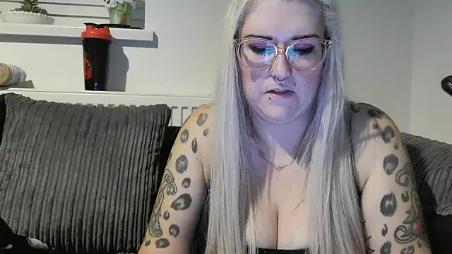 Sizzling Indie36 online show from 10/10/25, 06:20