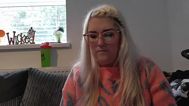 Sizzling Indie36 online show from 10/14/25, 09:32