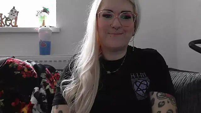 Sizzling Indie36 online show from 10/15/25, 11:29