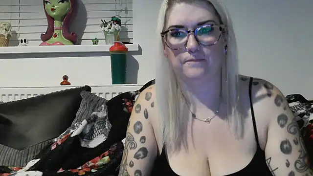 Sizzling Indie36 online show from 11/11/25, 09:31