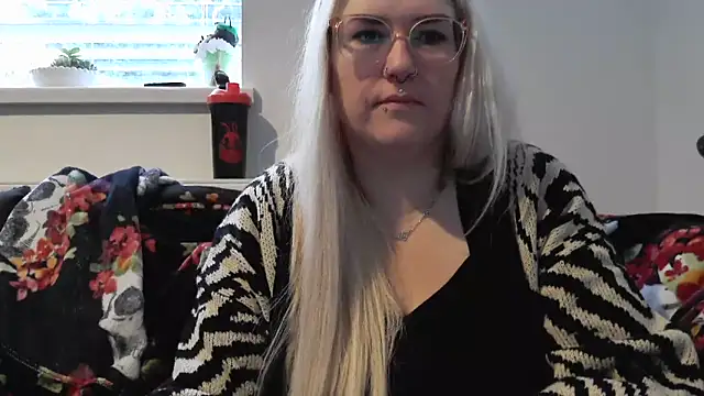 Sizzling Indie36 online show from 10/07/25, 08:04