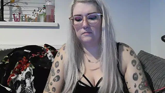 Sizzling Indie36 online show from 10/18/25, 10:12