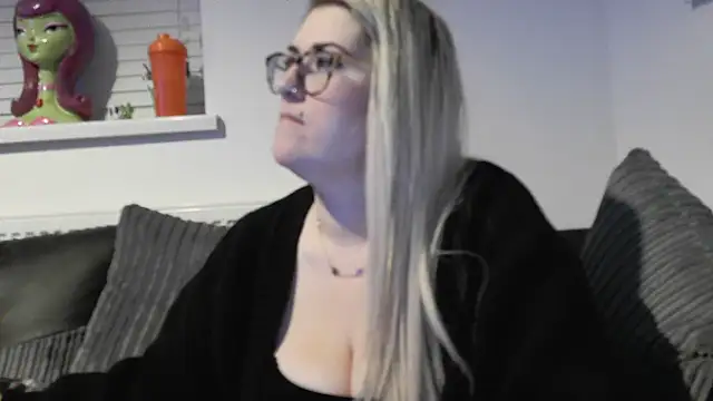 Sizzling Indie36 online show from 11/21/25, 06:07