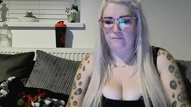 Sizzling Indie36 online show from 10/03/25, 10:00