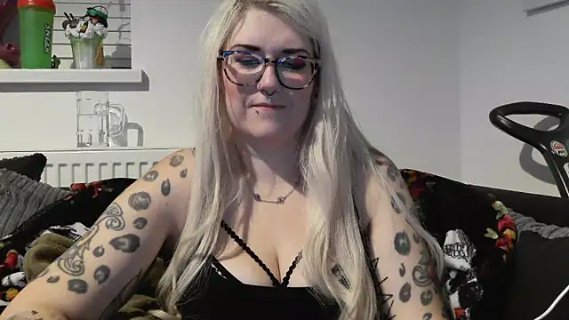 Sizzling Indie36 online show from 11/01/25, 11:20