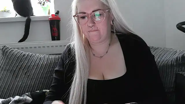 Sizzling Indie36 online show from 10/02/25, 08:18