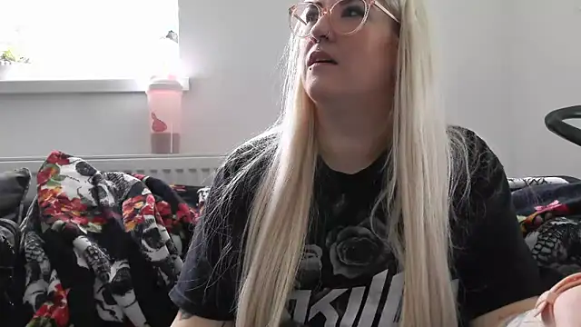 Sizzling Indie36 online show from 10/09/25, 10:05