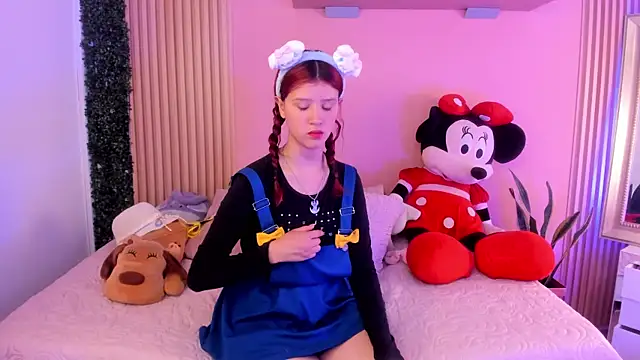 Snapshot of Sophie_joyy chatting on 09/08/25, 02:38 Sophie joyy online show from 09/08/25, 02:38