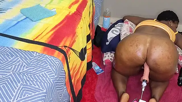 spicybootie online show from 10/23/25, 12:15