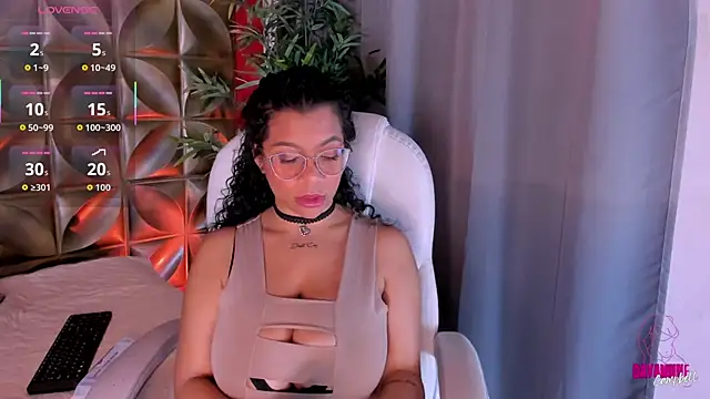 Snapshot of Dayanne_campbelll chatting on 10/25/25, 11:05 Dayanne campbelll online show from 10/25/25, 11:05