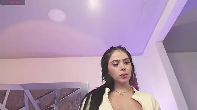 Meghann sweet1993 online show from 07/06/26, 06:53