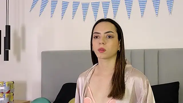 RoseWillsson online show from 09/24/25, 12:33