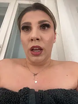 Natasha Cameron22 online show from 10/05/25, 04:53