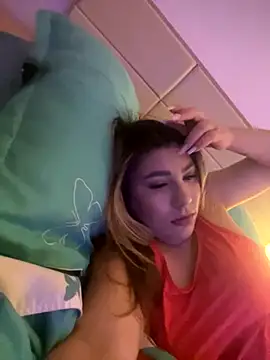 Natasha Cameron22 online show from 10/14/25, 09:47