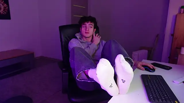 Brad Holloway online show from 11/30/25, 06:36