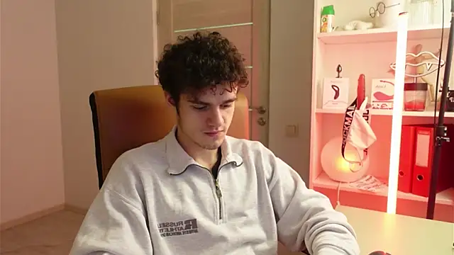 Brad Holloway online show from 12/04/25, 03:11