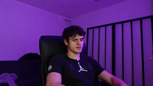 Brad Holloway online show from 12/03/25, 02:16