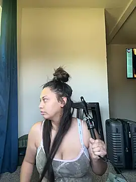 hoesluvcedes online show from 06/03/26, 12:55