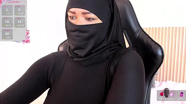 Layla arabelle online show from 05/28/26, 07:53