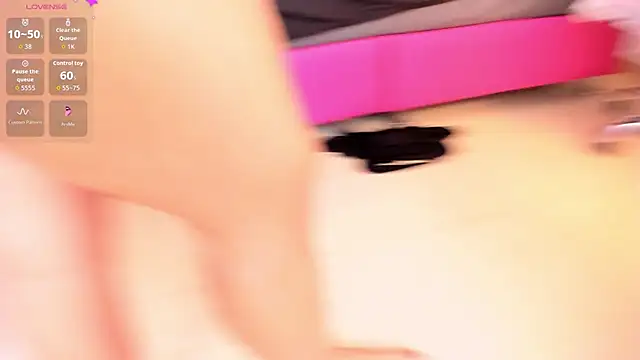 Layla arabelle online show from 04/13/26, 08:57