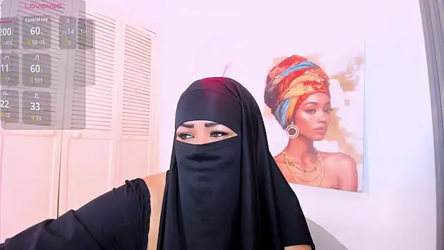 Snapshot of Layla_arabelle chatting on 02/25/26, 08:52 Layla arabelle online show from 02/25/26, 08:52