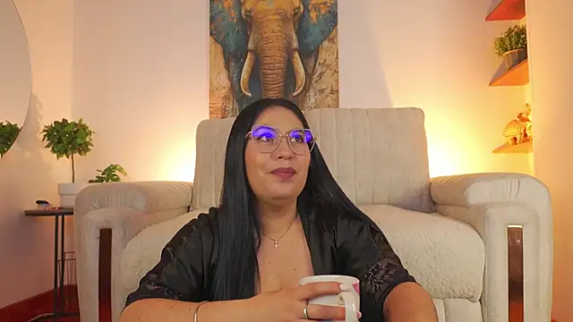 AliceCorner online show from 05/22/26, 12:03