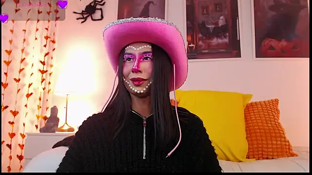 Snapshot of Valen_ross_ chatting on 10/02/25, 10:13 Valen ross online show from 10/02/25, 10:13