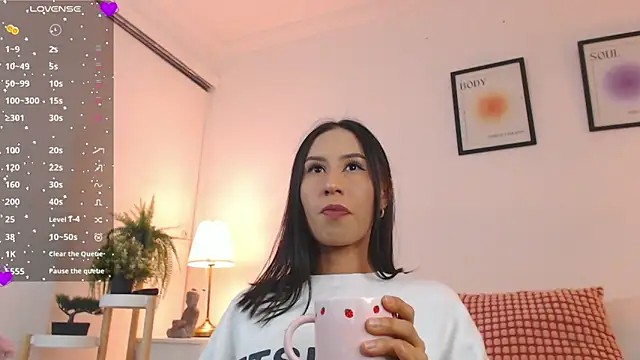 Snapshot of Valen_ross_ chatting on 09/14/25, 03:18 Valen ross online show from 09/14/25, 03:18