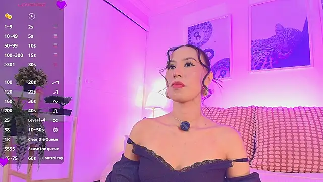 Valen ross  online show from 02/04/26, 09:54