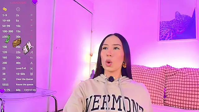 Valen ross  online show from 02/08/26, 09:34