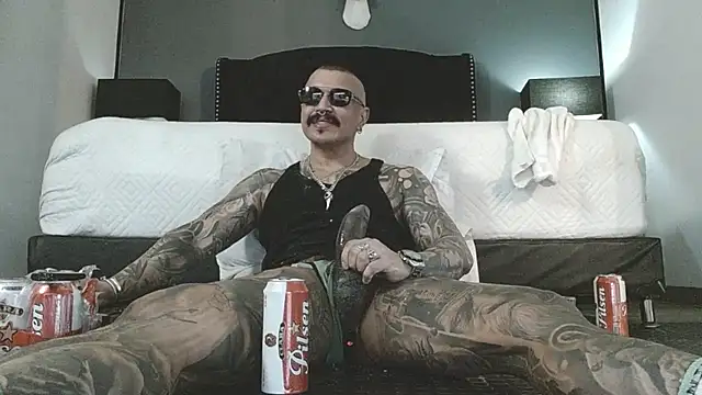 danilog515 online show from 01/10/26, 07:47