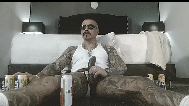 danilog515 online show from 11/25/25, 05:19