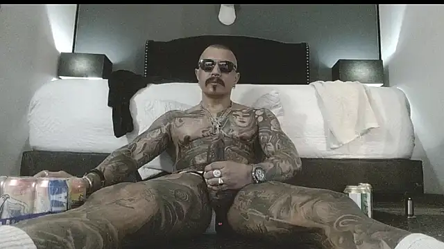 danilog515 online show from 11/22/25, 04:55