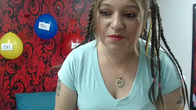 Snapshot of Samanta_SS chatting on 07/04/26, 12:43 Samanta SS online show from 07/04/26, 12:43