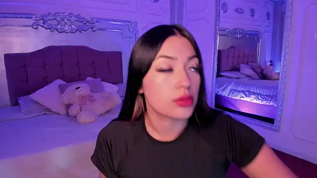 KatianPierce online show from 11/26/25, 07:14