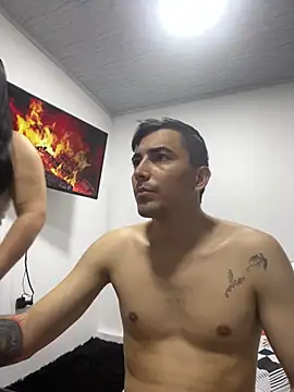 pareja curiosa19 online show from 01/10/26, 01:56