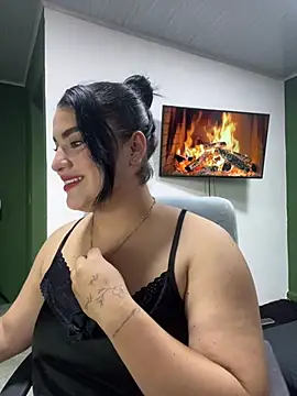 pareja curiosa19 online show from 05/16/26, 10:09