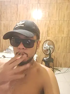 Snapshot of Fernandobs_ chatting on 03/15/25, 05:08 Fernandobs online show from 03/15/25, 05:08