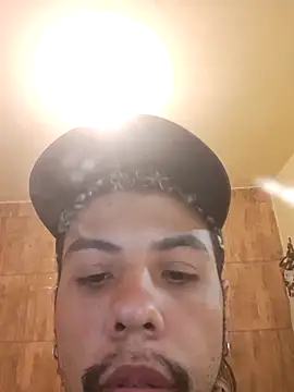 Snapshot of Fernandobs_ chatting on 03/15/25, 10:33 Fernandobs online show from 03/15/25, 10:33