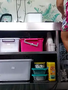 emiliemilf online show from 04/13/26, 01:31