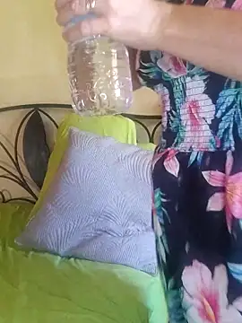 emiliemilf online show from 02/13/26, 07:47