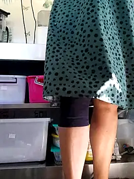 emiliemilf online show from 03/31/26, 07:38