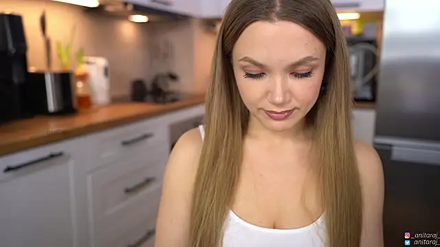 anitaraj  online show from 03/19/26, 09:48