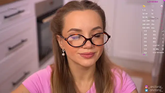 anitaraj  online show from 11/20/25, 06:41