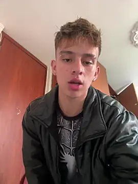 LiamWildx20 online show from 03/22/26, 07:59