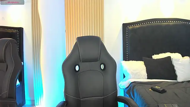 LiamWildx20 online show from 06/03/26, 04:24