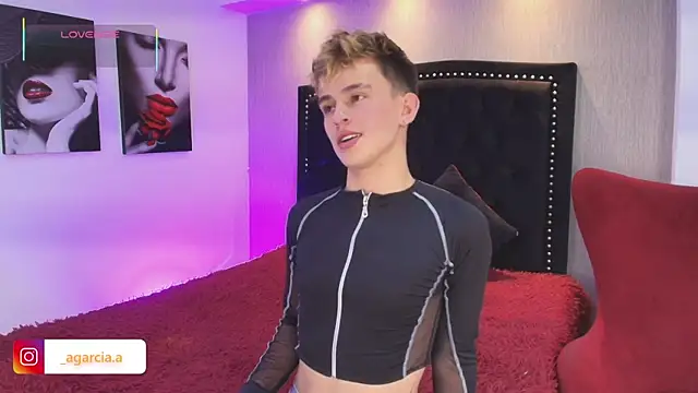 LiamWildx20 online show from 12/04/25, 05:39