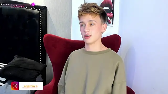 LiamWildx20 online show from 02/09/26, 03:59