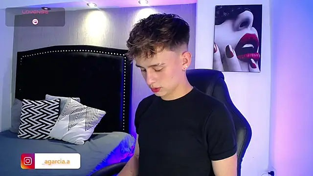 LiamWildx20 online show from 04/09/26, 04:47